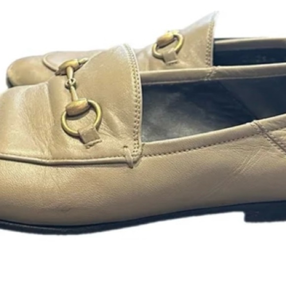 Beige Gucci jordaan loafers size 36.5 (approx US 6.5)